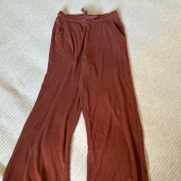 ZSUPPLY Rust Lounge Set - Picture 2 of 6